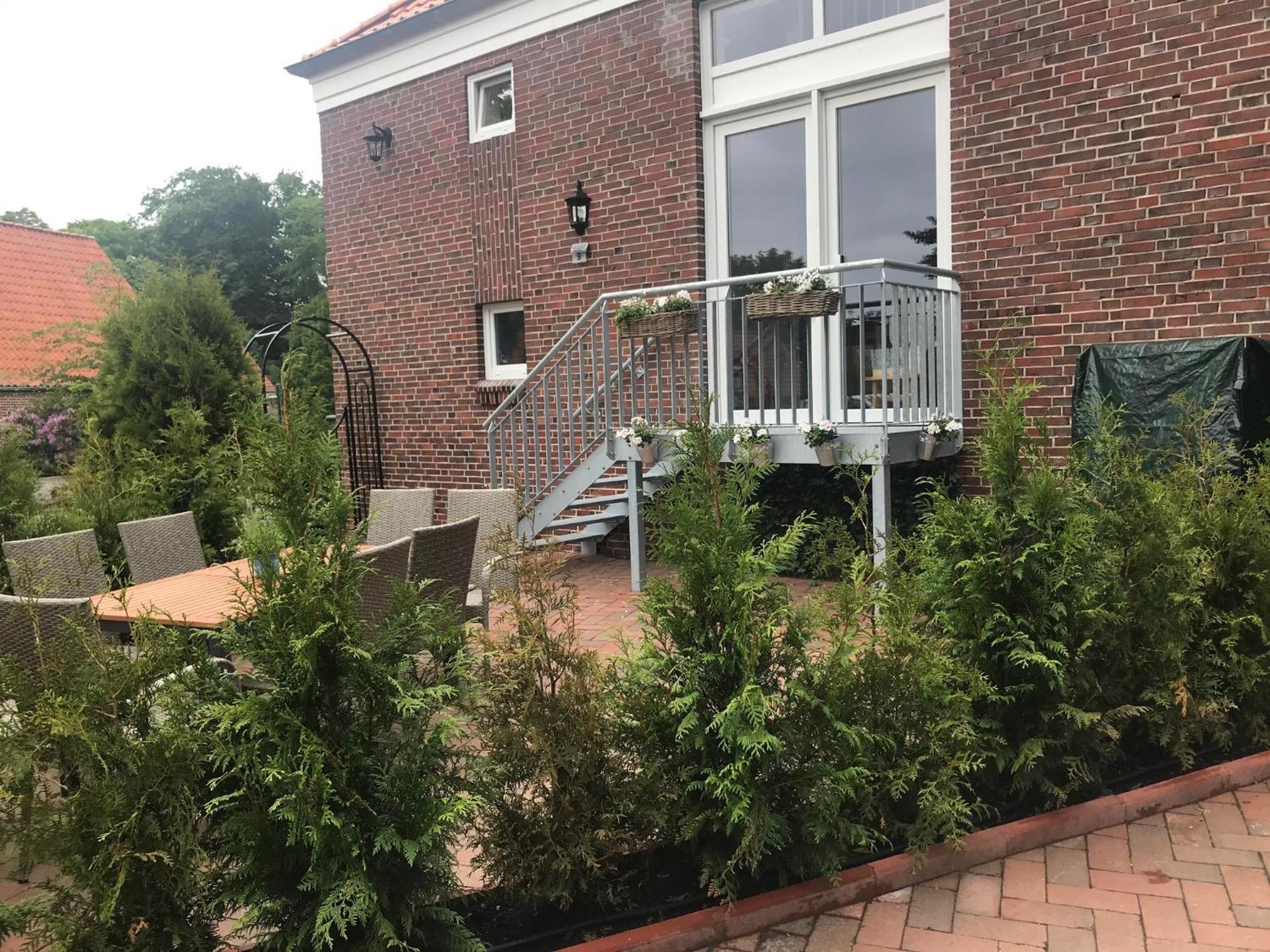Friesischer Hof, Ferienwohnungen Mit Indoor Spielplatz, Kostenfreien Parkplatz Und W-Lan Hage Quarto foto